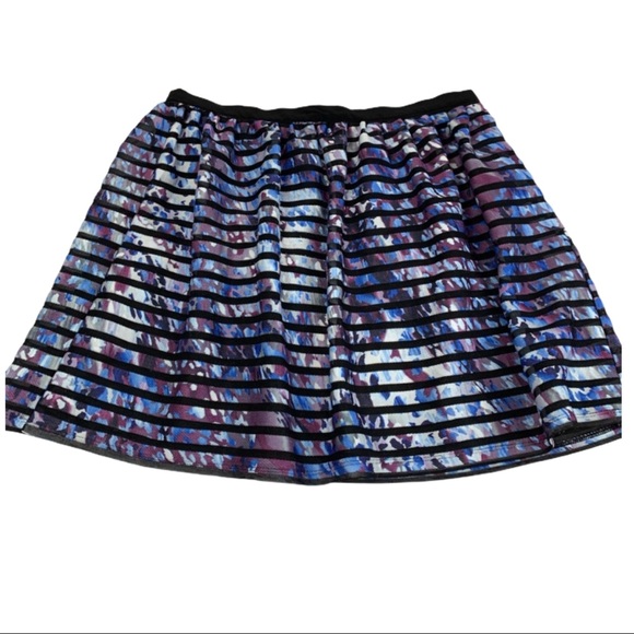 Forever 21 Dresses & Skirts - Forever 21 mini skirt size L multicolour
